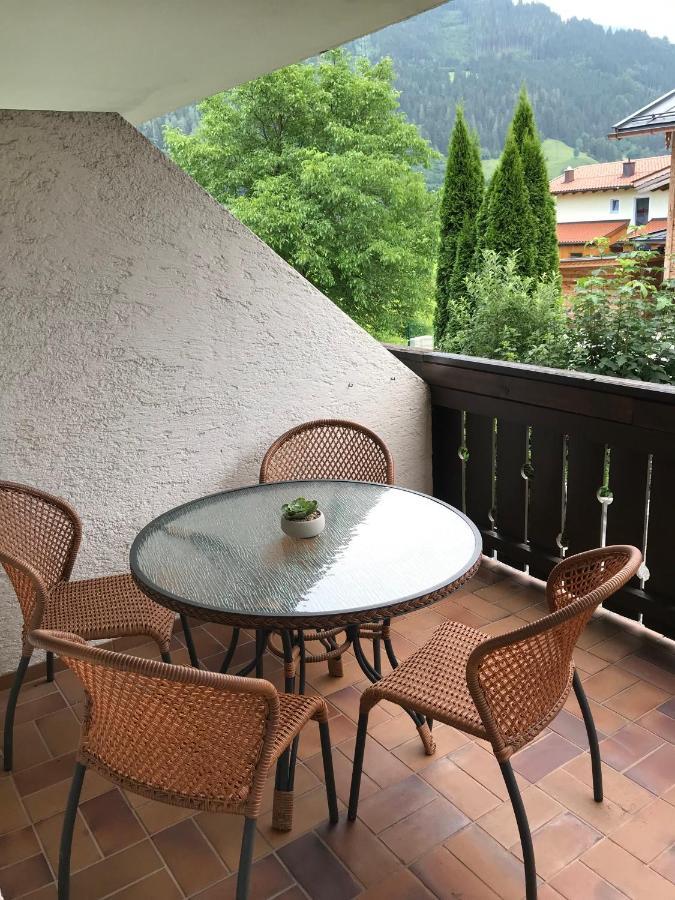 Edelweiss Apartment Maishofen Esterno foto